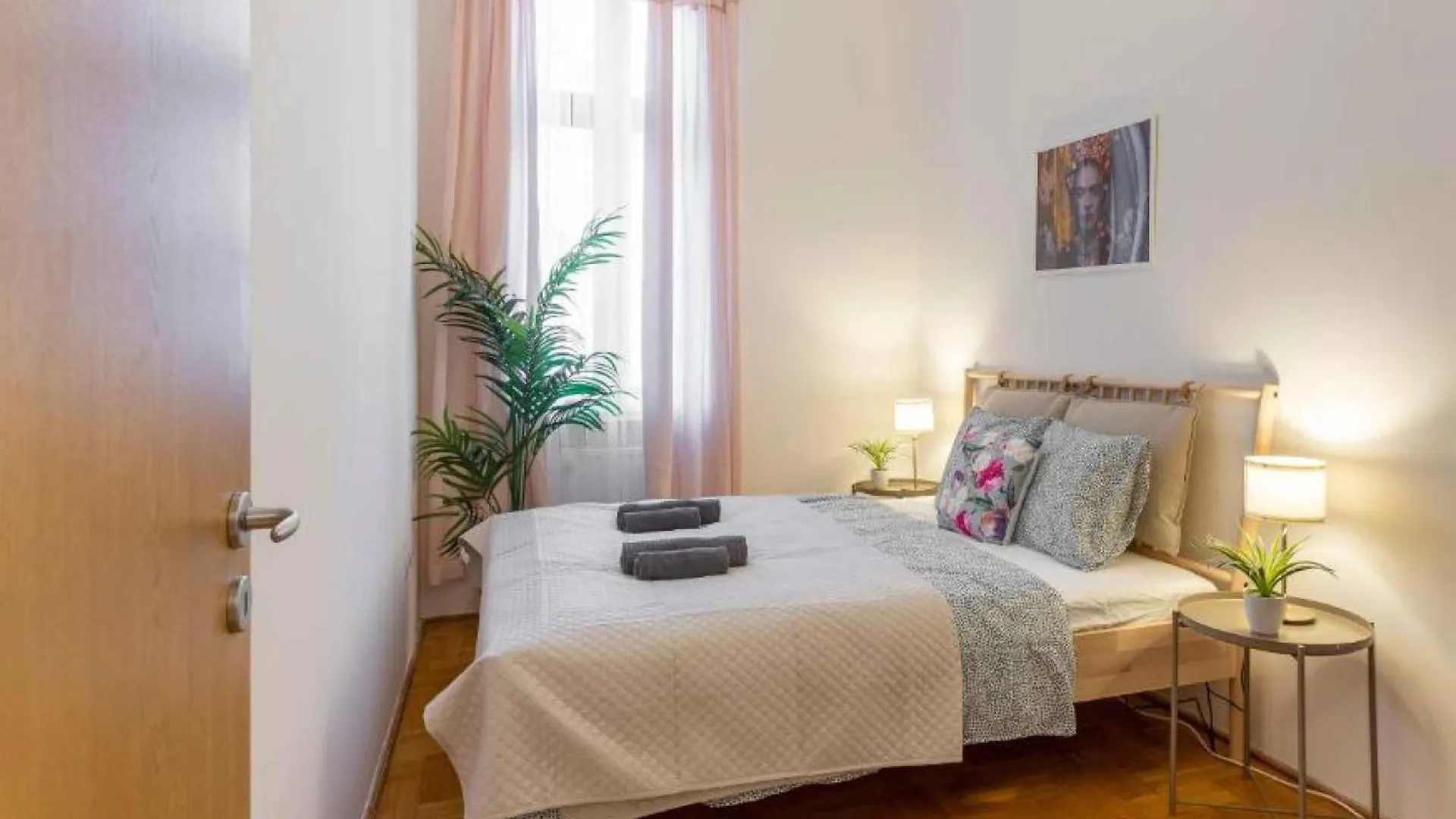 Central Gozsdu Apartment By Cavaland Budapest Hungary